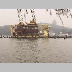 HangzgouWestLake1.JPG